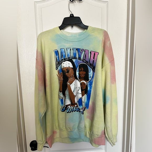 Aaliyah Sweatshirt - Picture 1 of 2